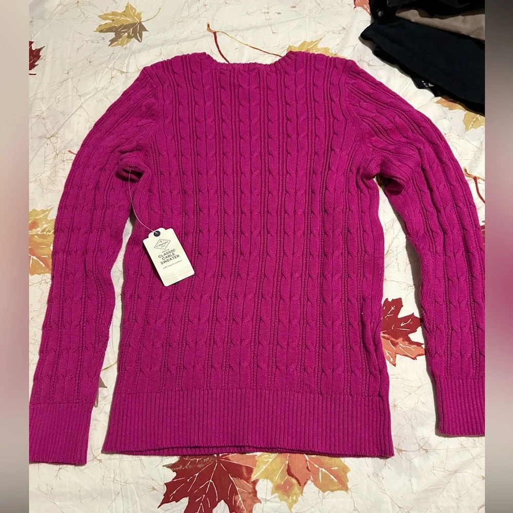 PETITE CLASSIC CABLE SWEATER ST, JOHN’S BAY. - Picture 2 of 4